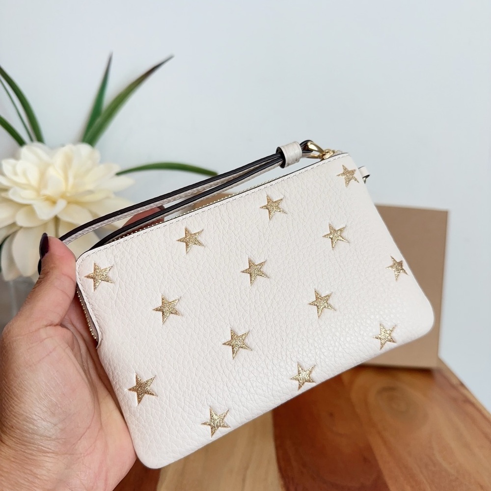 NWT Coach Boxed Corner Zip Wristlet With Star Print And Charms - Picture 4 of 8